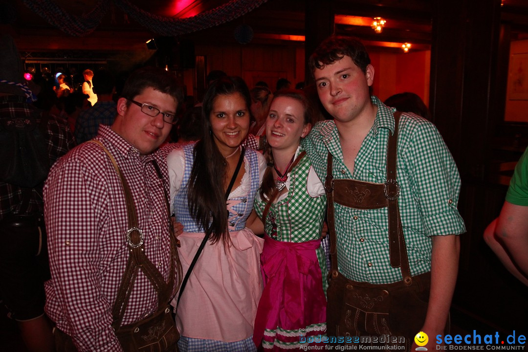 Dirndl- und Lederhosenparty mit Dirndknacker: Urnau am Bodensee, 12.04.2014