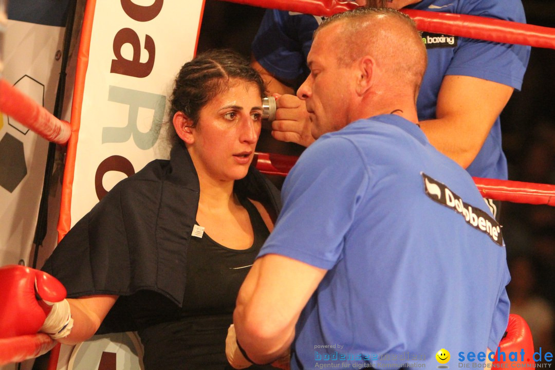 Rola El-Halabi vs. Victoria Cisneros: WM Boxkampf: Ulm, 10.05.2014