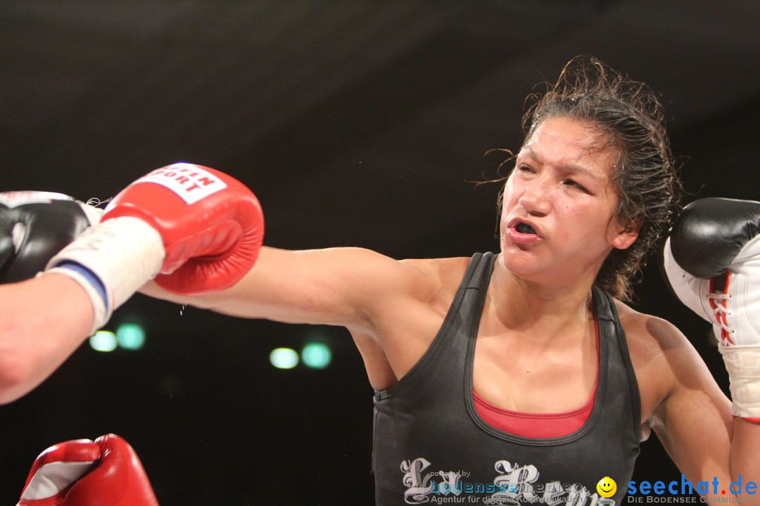 Rola El-Halabi vs. Victoria Cisneros: WM Boxkampf: Ulm, 10.05.2014