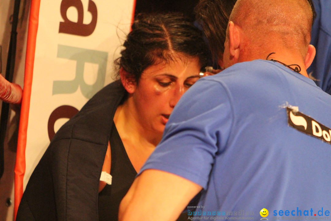 Rola El-Halabi vs. Victoria Cisneros: WM Boxkampf: Ulm, 10.05.2014