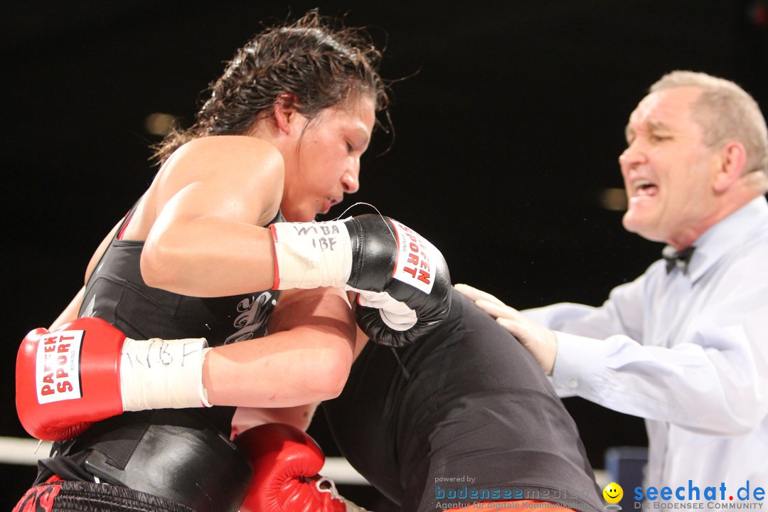 Rola El-Halabi vs. Victoria Cisneros: WM Boxkampf: Ulm, 10.05.2014