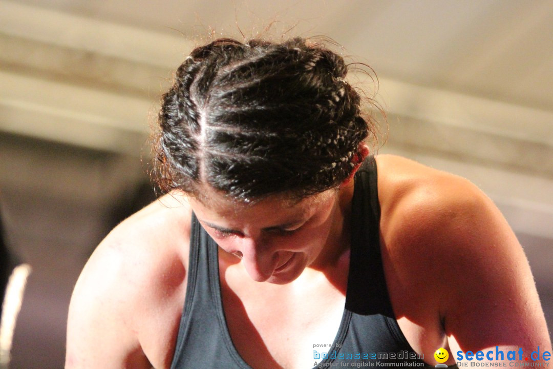 Rola El-Halabi vs. Victoria Cisneros: WM Boxkampf: Ulm, 10.05.2014