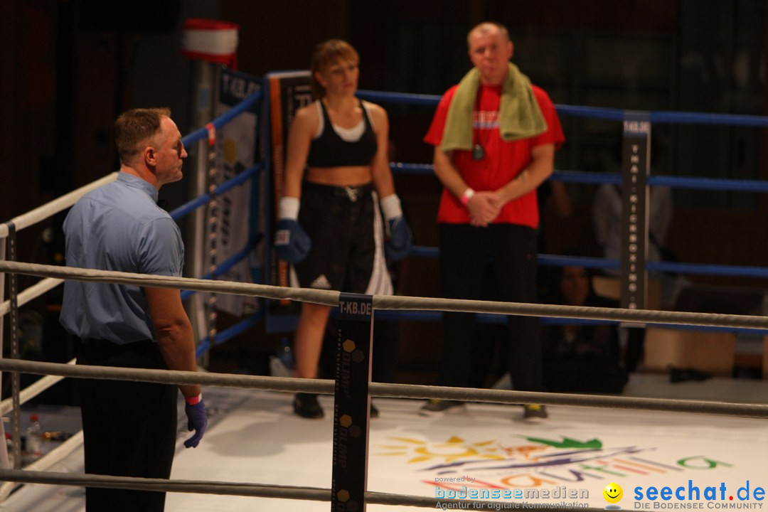 Rola El-Halabi vs. Victoria Cisneros: WM Boxkampf: Ulm, 10.05.2014