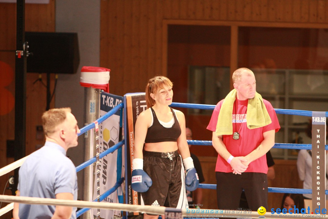 Rola El-Halabi vs. Victoria Cisneros: WM Boxkampf: Ulm, 10.05.2014