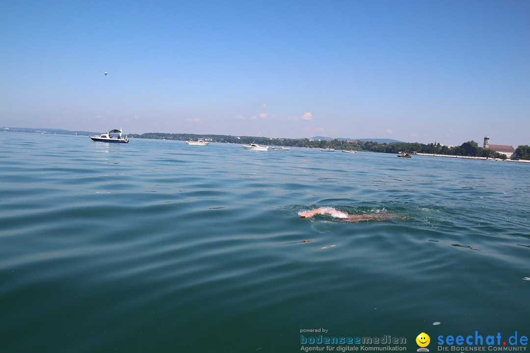 Wigald Boning durchquert den Bodensee: Friedrichshafen, 16.07.2014