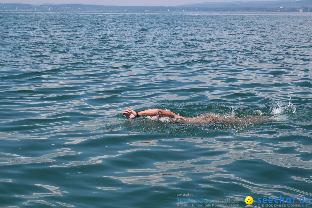 Wigald Boning durchquert den Bodensee: Friedrichshafen, 16.07.2014