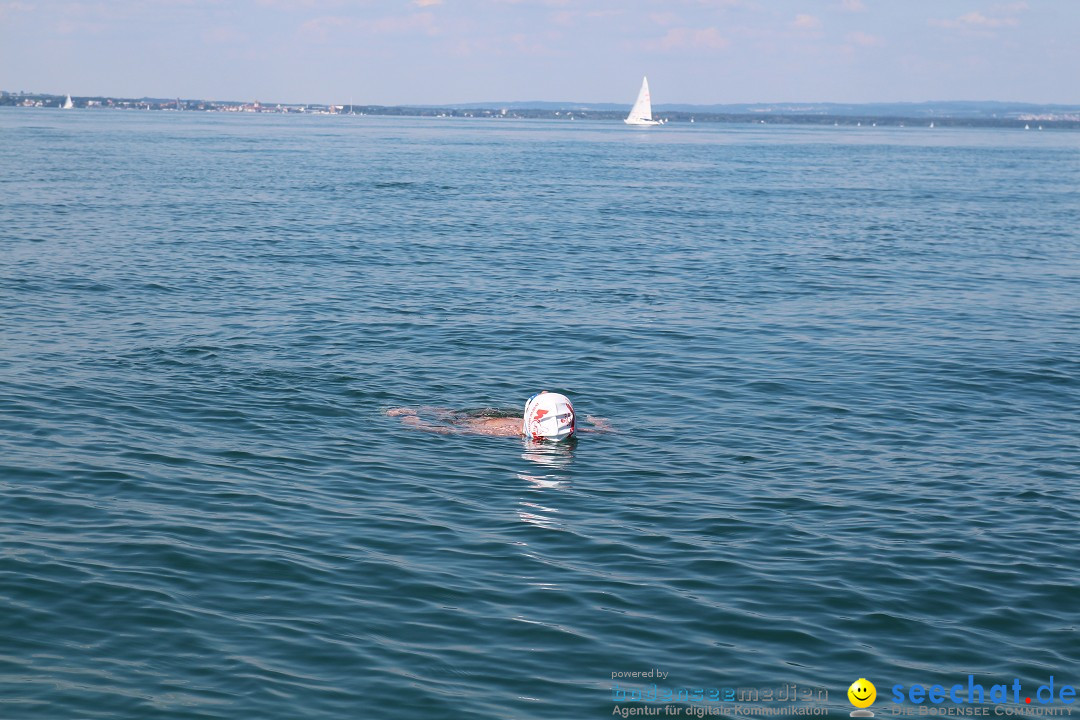 Wigald Boning durchquert den Bodensee: Friedrichshafen, 16.07.2014