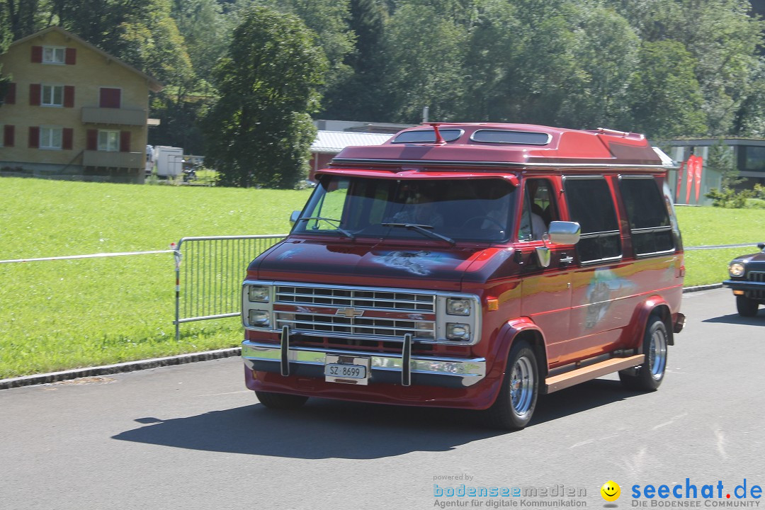 Burn Out Us-Car &amp;amp;amp;amp;amp; Bike Festival: Schweiz - Mollis, 17.08.2014