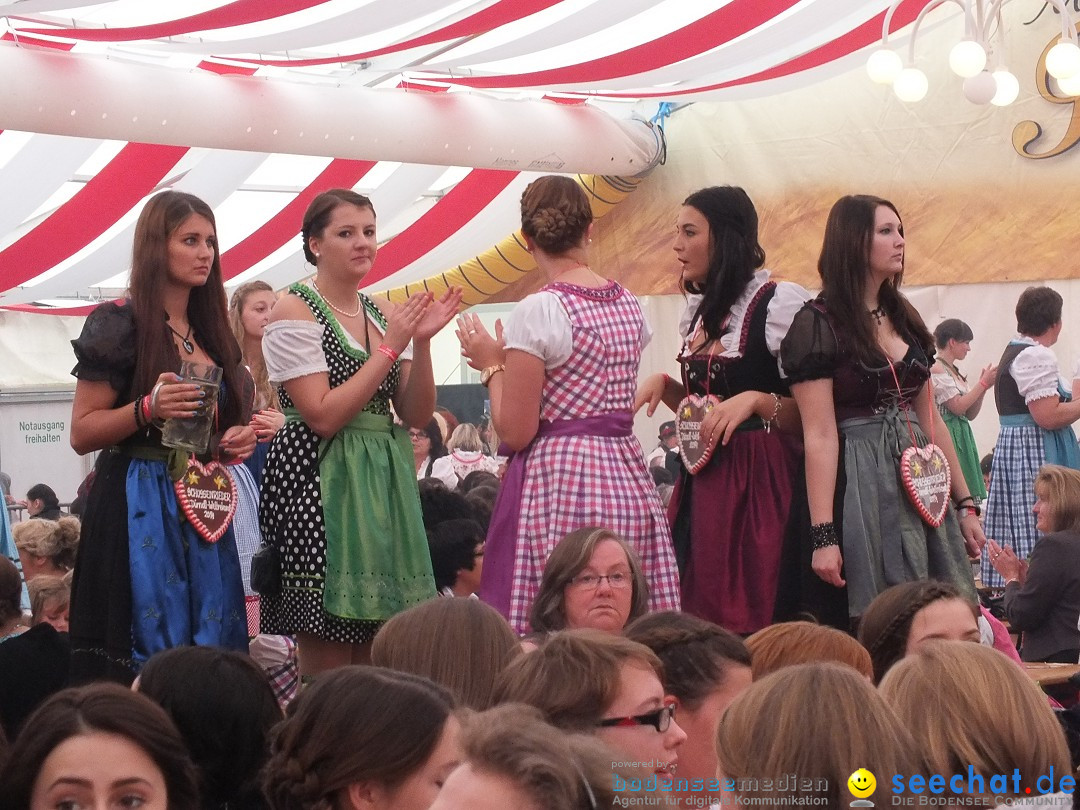 Dirndl-Weltrekord: Bad-Schussenried am Bodensee, 04.10.2014