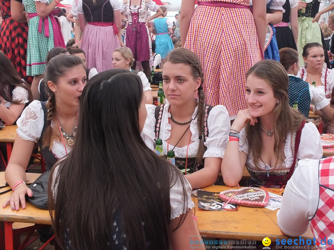 Dirndl-Weltrekord: Bad-Schussenried am Bodensee, 04.10.2014