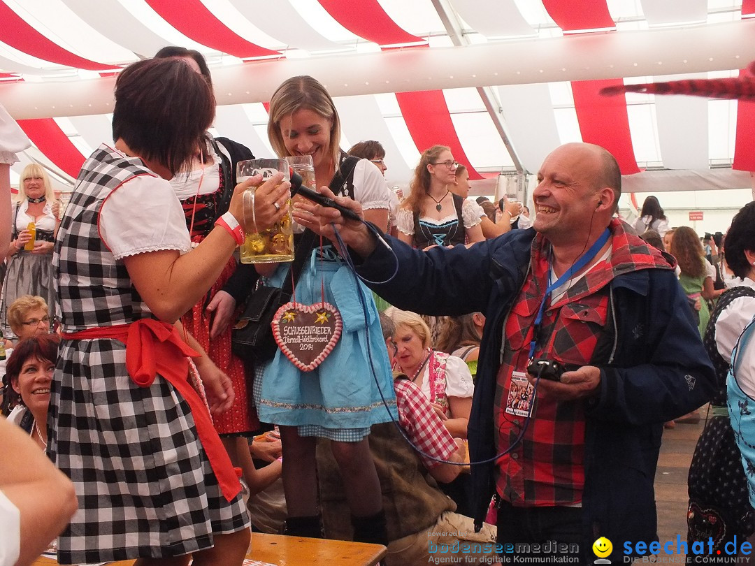 Dirndl-Weltrekord: Bad-Schussenried am Bodensee, 04.10.2014