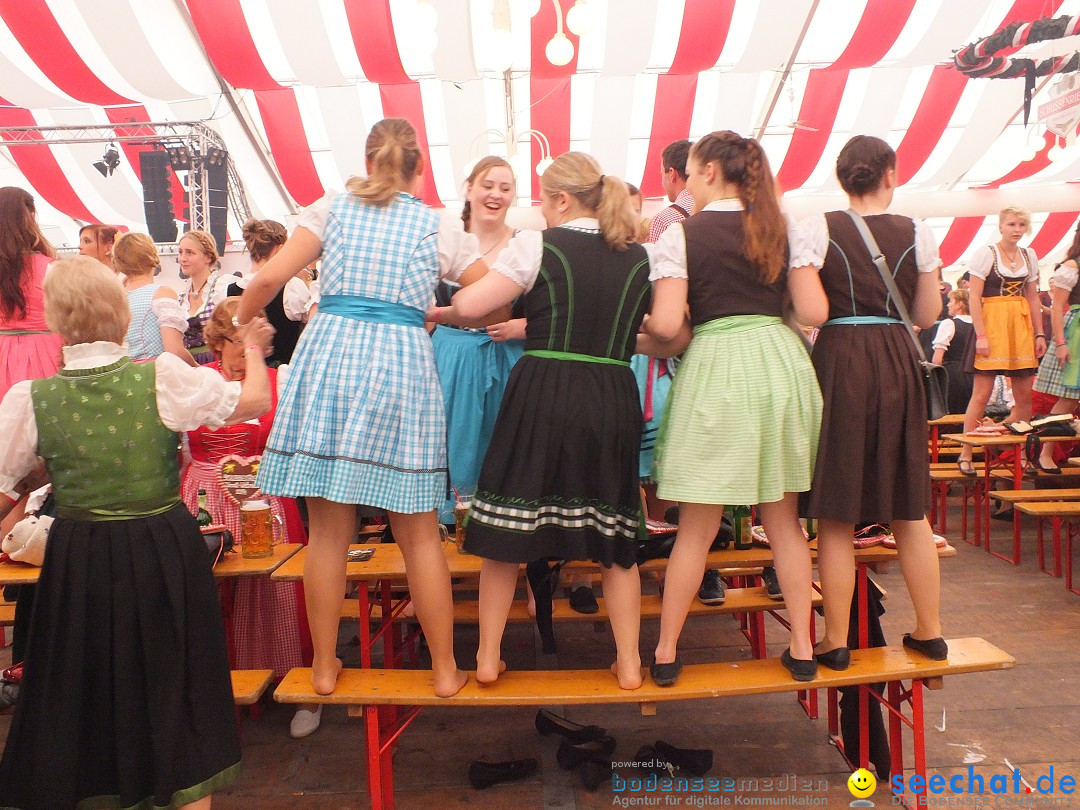 Dirndl-Weltrekord: Bad-Schussenried am Bodensee, 04.10.2014