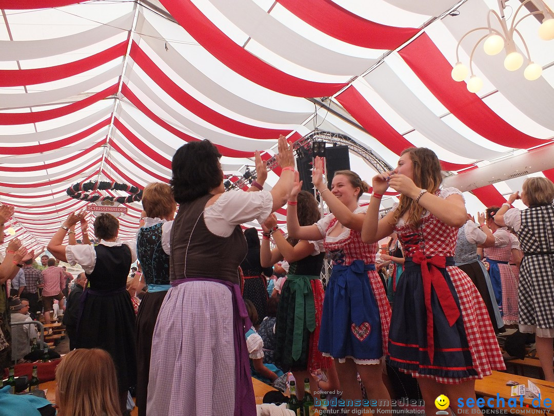 Dirndl-Weltrekord: Bad-Schussenried am Bodensee, 04.10.2014