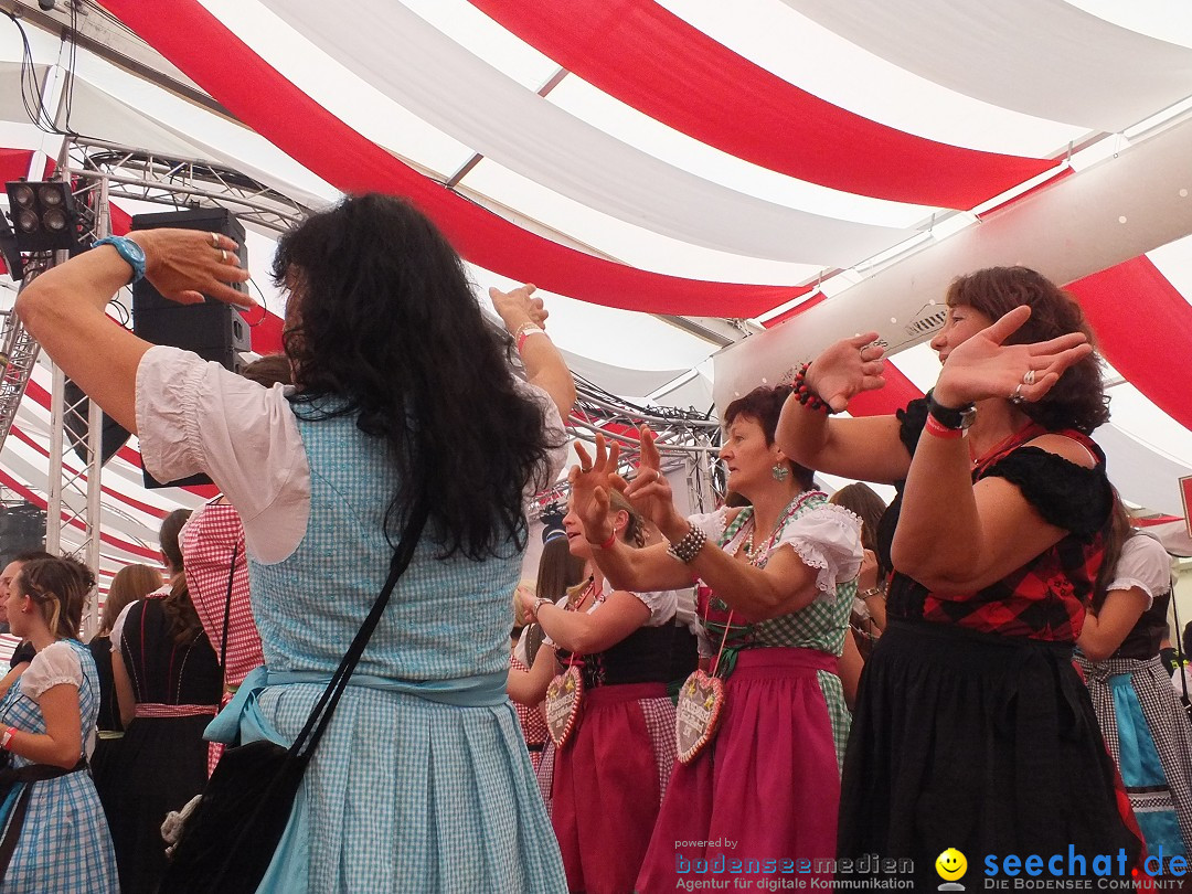 Dirndl-Weltrekord: Bad-Schussenried am Bodensee, 04.10.2014