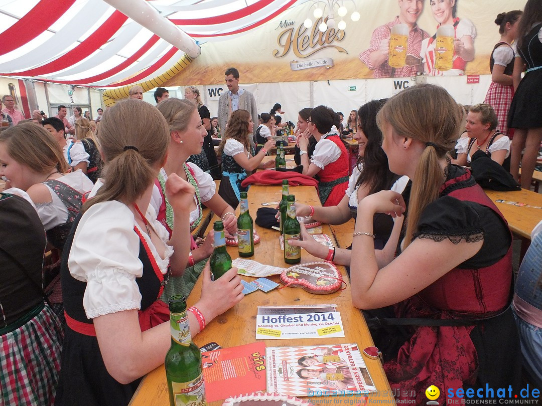 Dirndl-Weltrekord: Bad-Schussenried am Bodensee, 04.10.2014