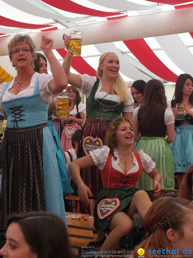 Dirndl-Weltrekord: Bad-Schussenried am Bodensee, 04.10.2014