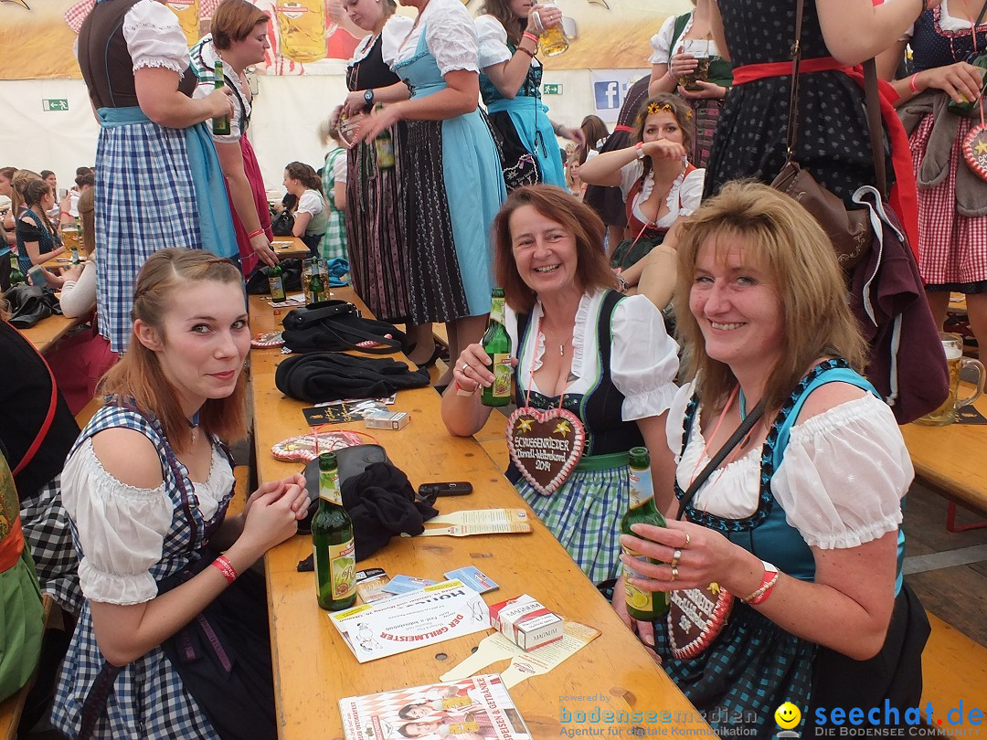 Dirndl-Weltrekord: Bad-Schussenried am Bodensee, 04.10.2014