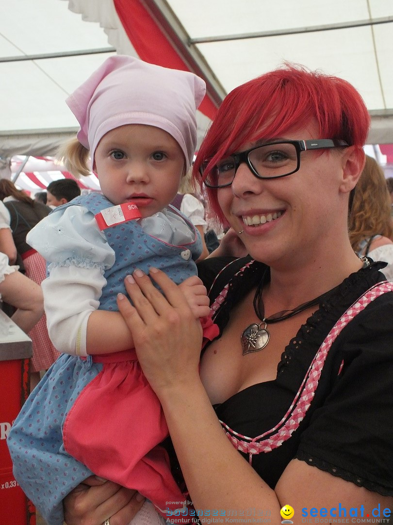 Dirndl-Weltrekord: Bad-Schussenried am Bodensee, 04.10.2014