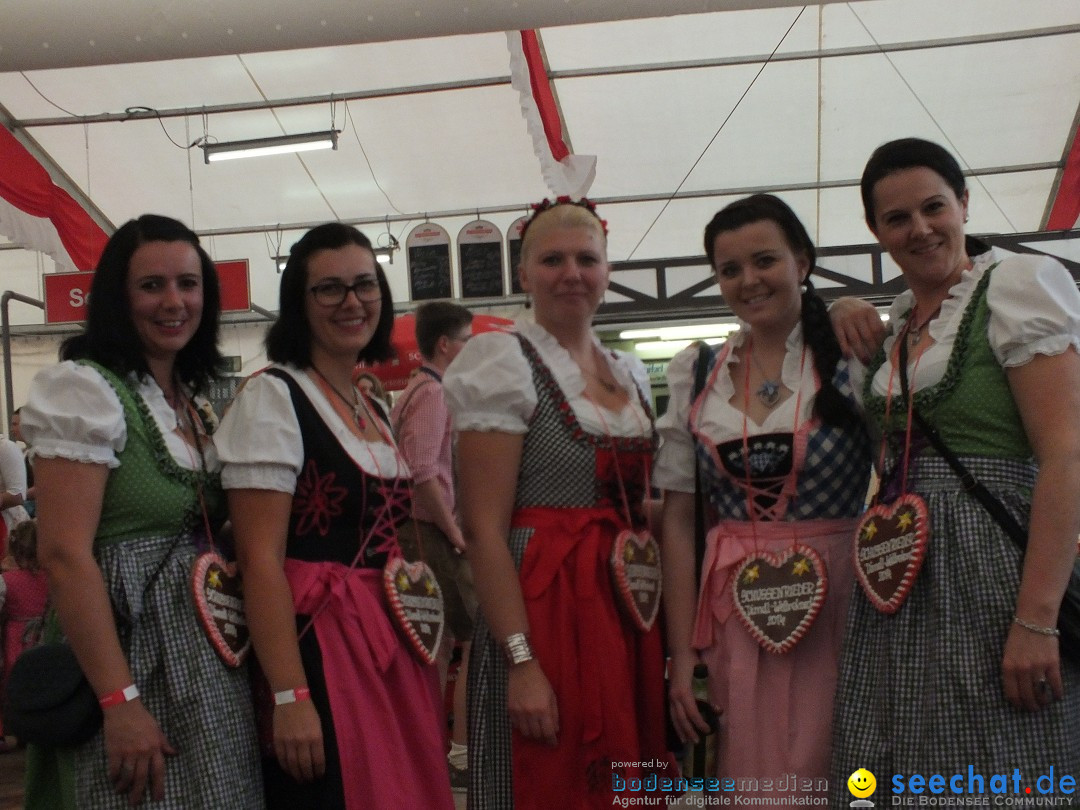 Dirndl-Weltrekord: Bad-Schussenried am Bodensee, 04.10.2014