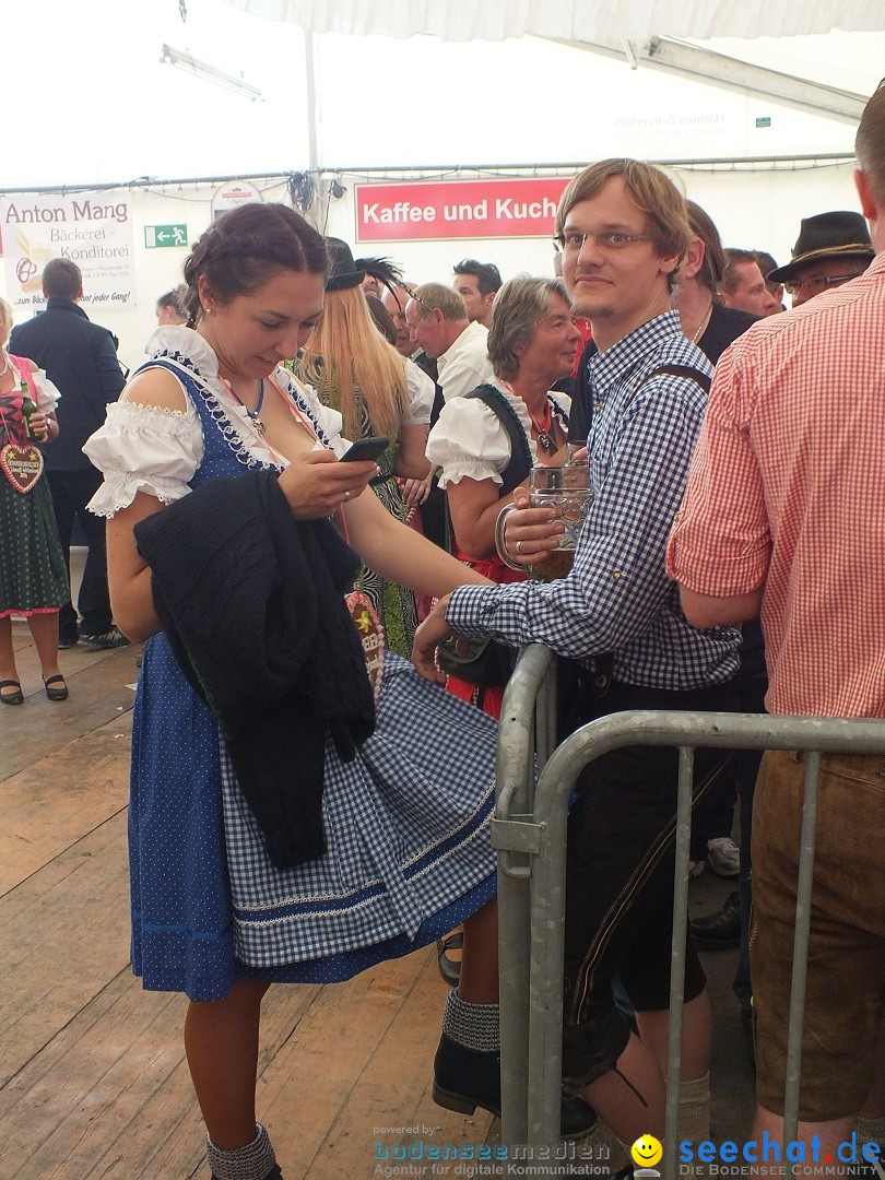 Dirndl-Weltrekord: Bad-Schussenried am Bodensee, 04.10.2014