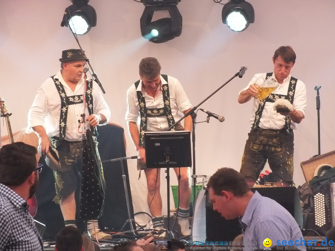 Dirndl-Weltrekord: Bad-Schussenried am Bodensee, 04.10.2014