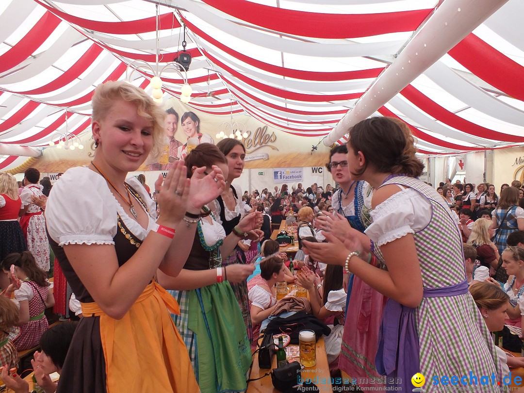 Dirndl-Weltrekord: Bad-Schussenried am Bodensee, 04.10.2014