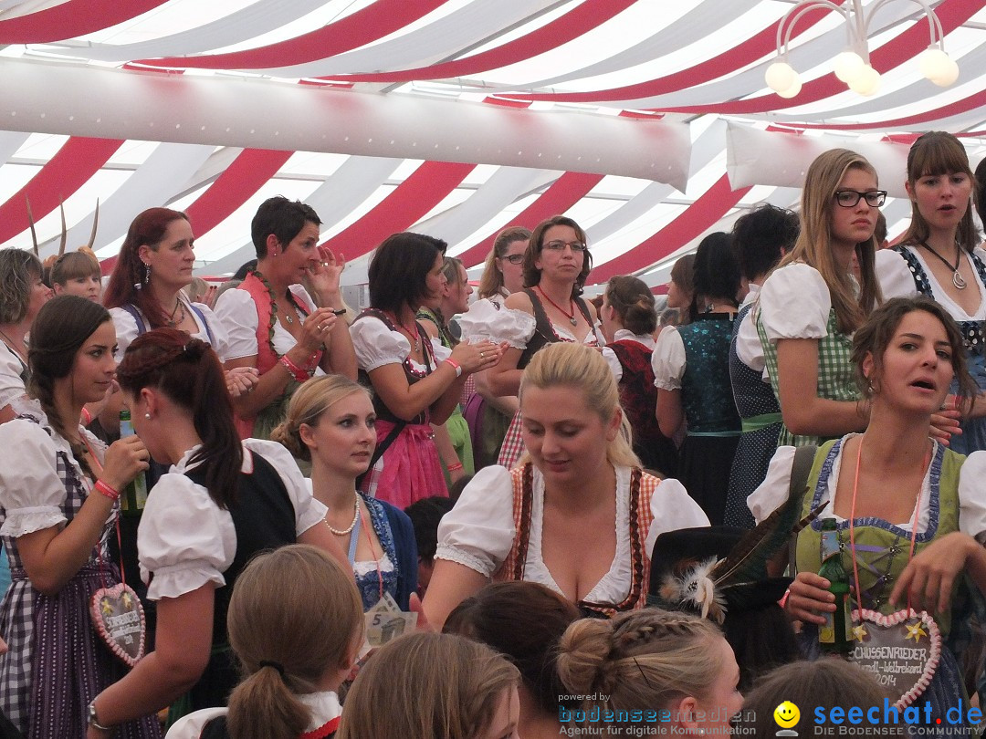 Dirndl-Weltrekord: Bad-Schussenried am Bodensee, 04.10.2014