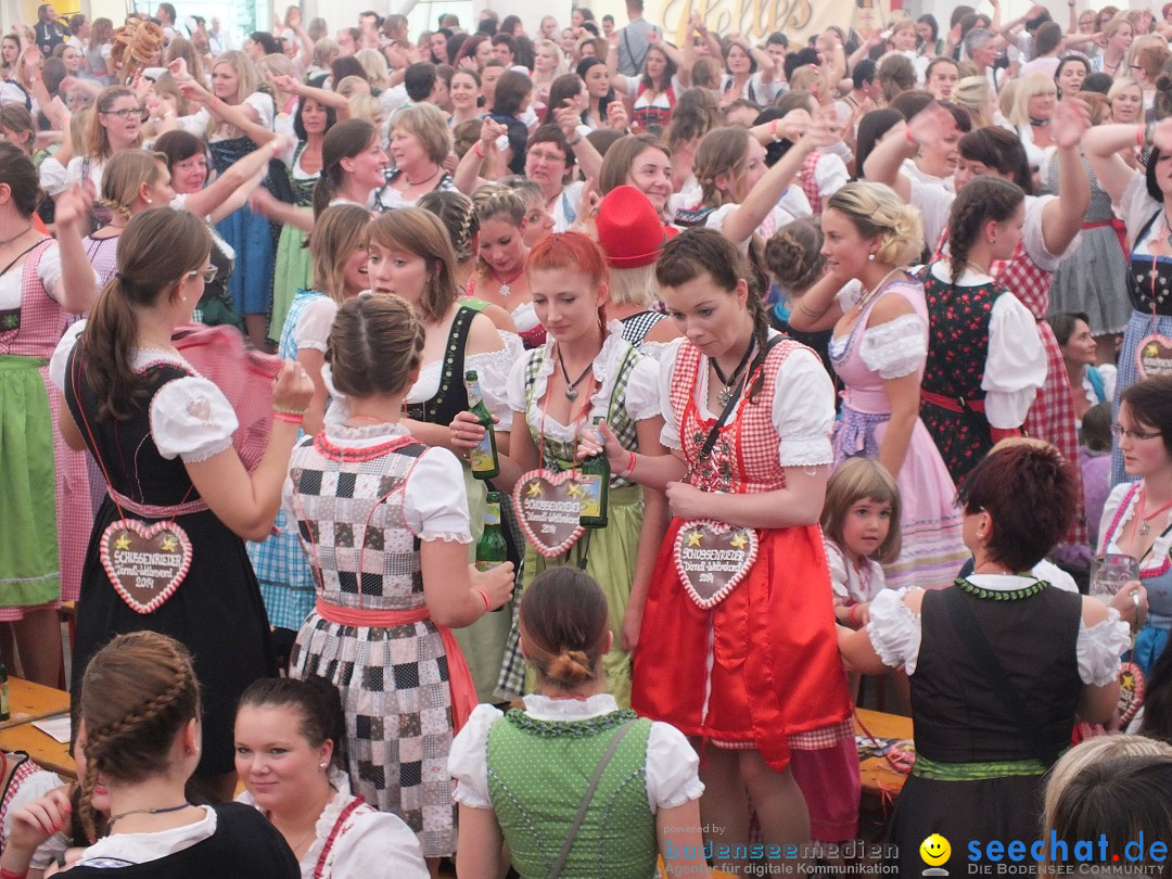 Dirndl-Weltrekord: Bad-Schussenried am Bodensee, 04.10.2014