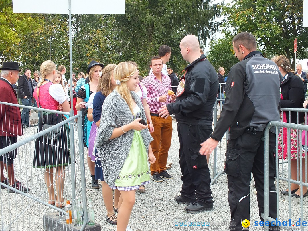 Dirndl-Weltrekord: Bad-Schussenried am Bodensee, 04.10.2014