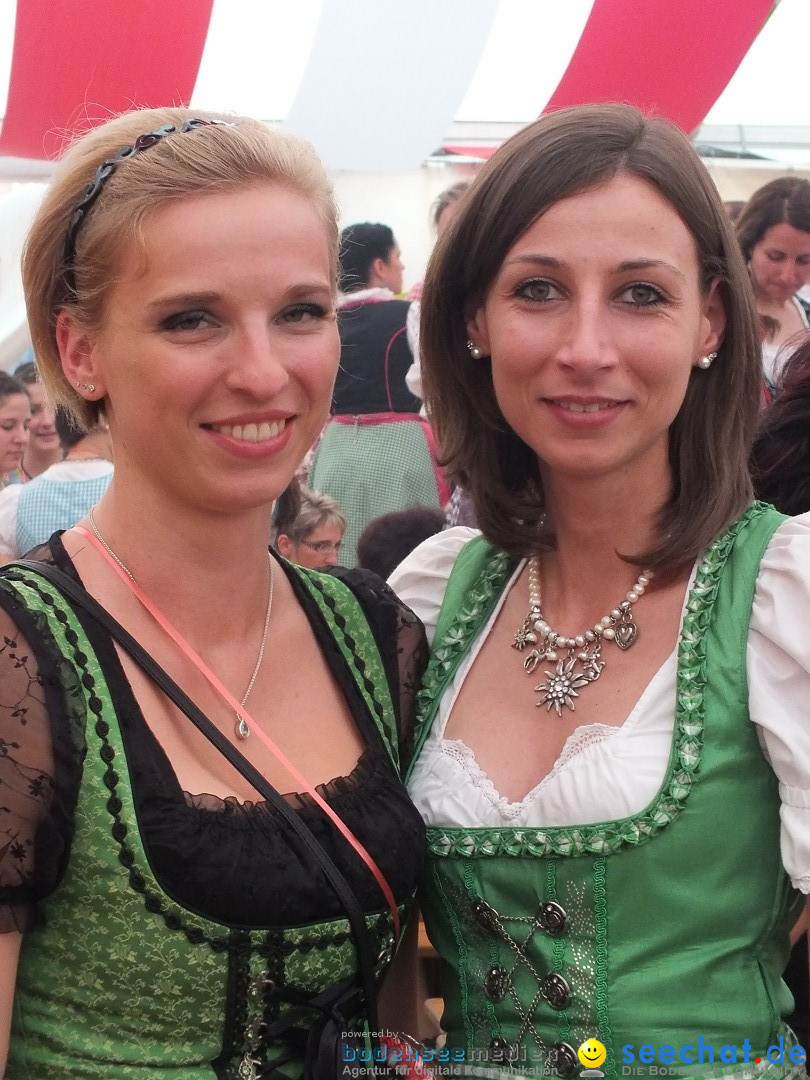 Dirndl-Weltrekord: Bad-Schussenried am Bodensee, 04.10.2014