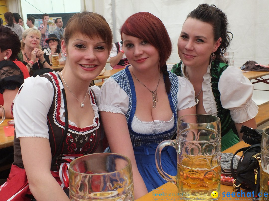 Dirndl-Weltrekord: Bad-Schussenried am Bodensee, 04.10.2014