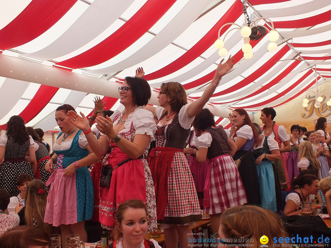 Dirndl-Weltrekord: Bad-Schussenried am Bodensee, 04.10.2014