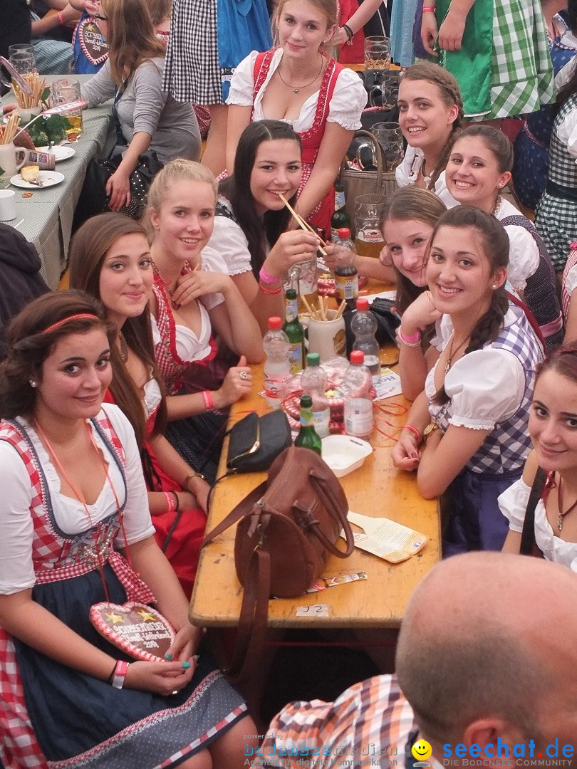 Dirndl-Weltrekord: Bad-Schussenried am Bodensee, 04.10.2014