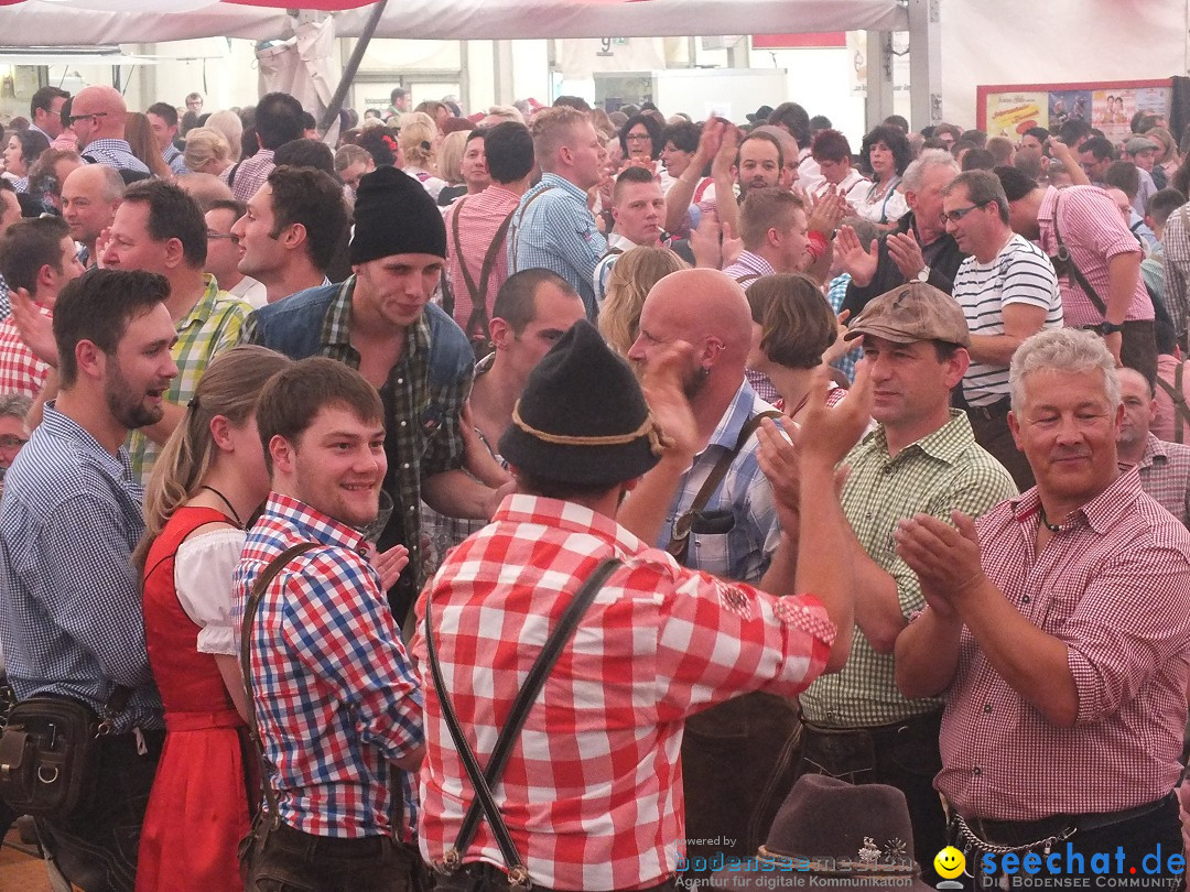 Dirndl-Weltrekord: Bad-Schussenried am Bodensee, 04.10.2014