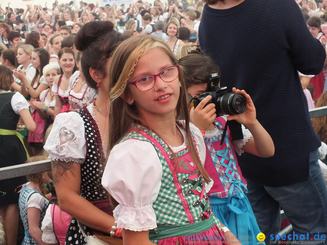 Dirndl-Weltrekord: Bad-Schussenried am Bodensee, 04.10.2014