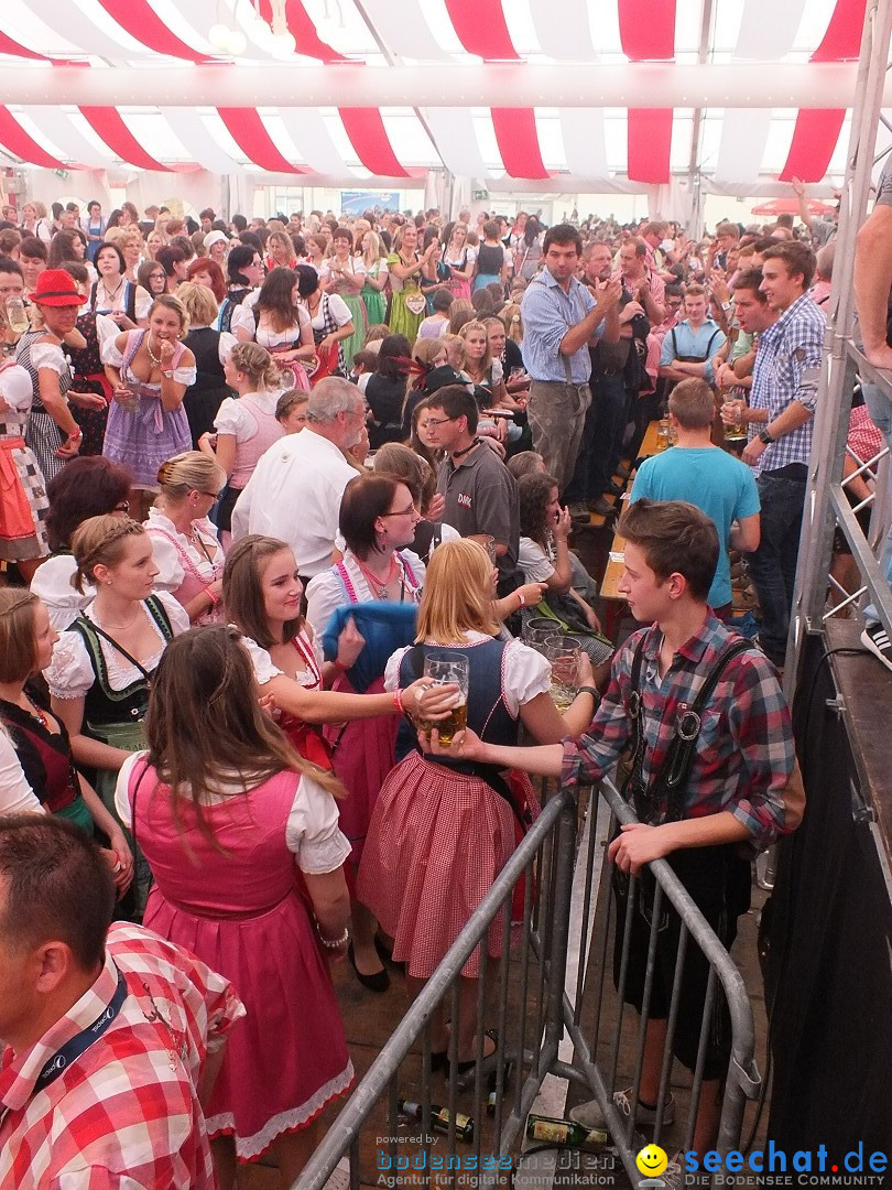 Dirndl-Weltrekord: Bad-Schussenried am Bodensee, 04.10.2014