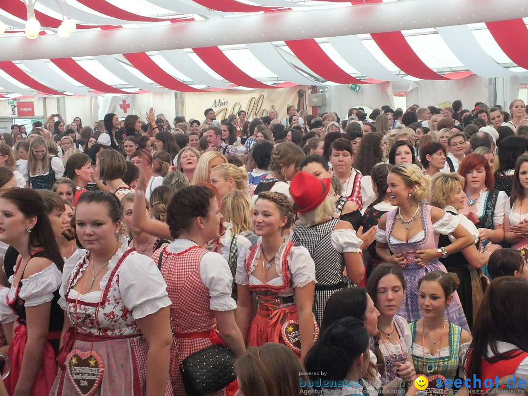 Dirndl-Weltrekord: Bad-Schussenried am Bodensee, 04.10.2014