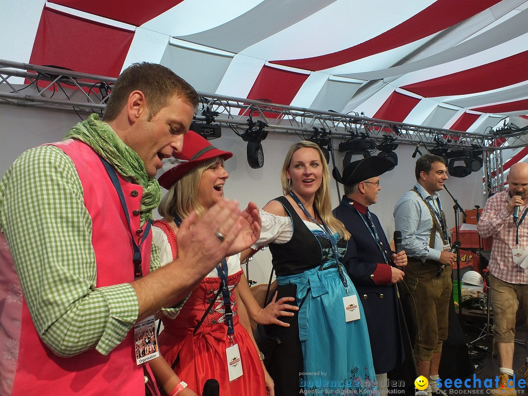 Dirndl-Weltrekord: Bad-Schussenried am Bodensee, 04.10.2014