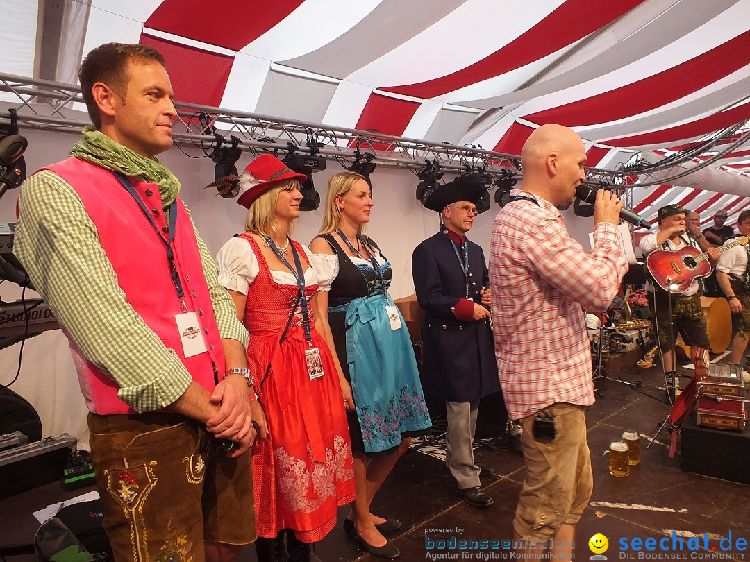 Dirndl-Weltrekord: Bad-Schussenried am Bodensee, 04.10.2014