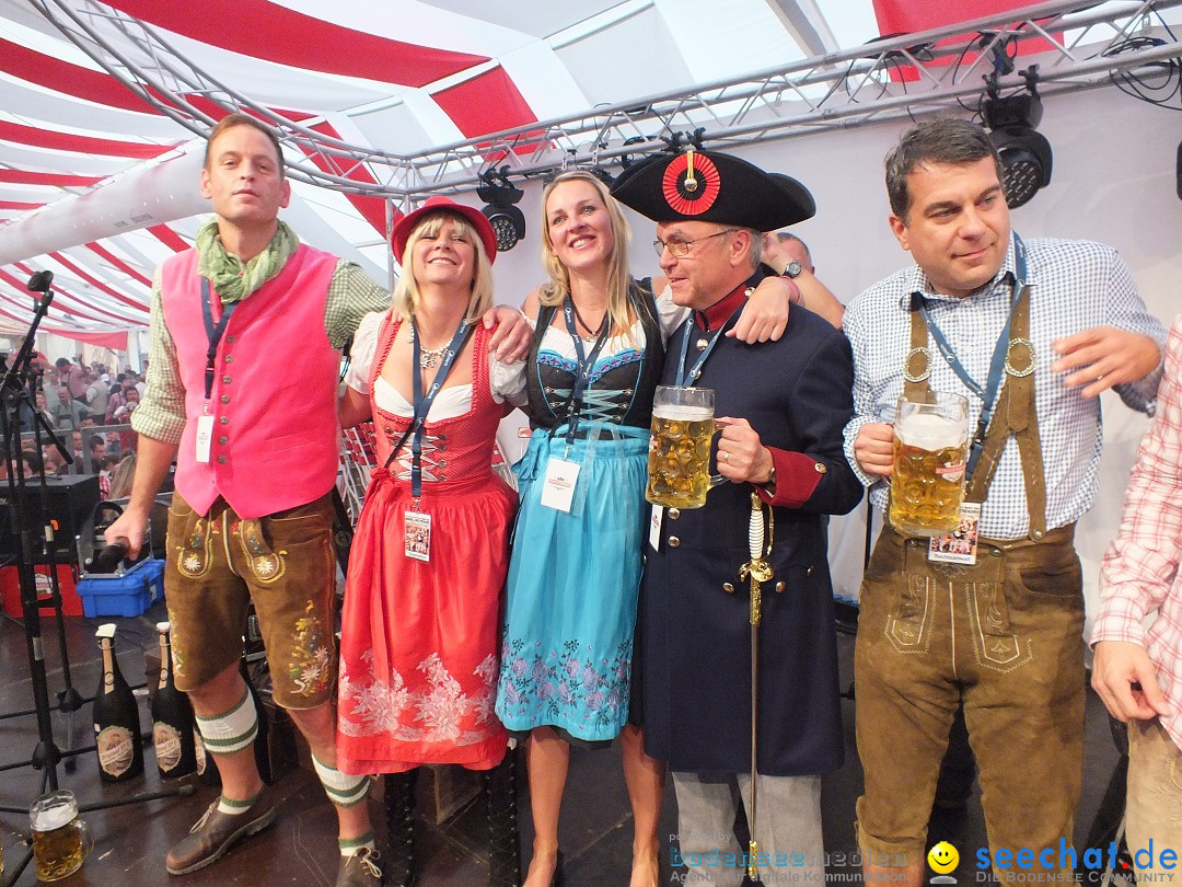 Dirndl-Weltrekord: Bad-Schussenried am Bodensee, 04.10.2014