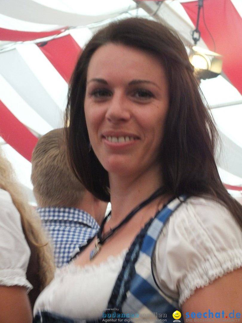 Dirndl-Weltrekord: Bad-Schussenried am Bodensee, 04.10.2014