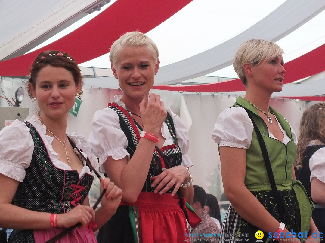 Dirndl-Weltrekord: Bad-Schussenried am Bodensee, 04.10.2014