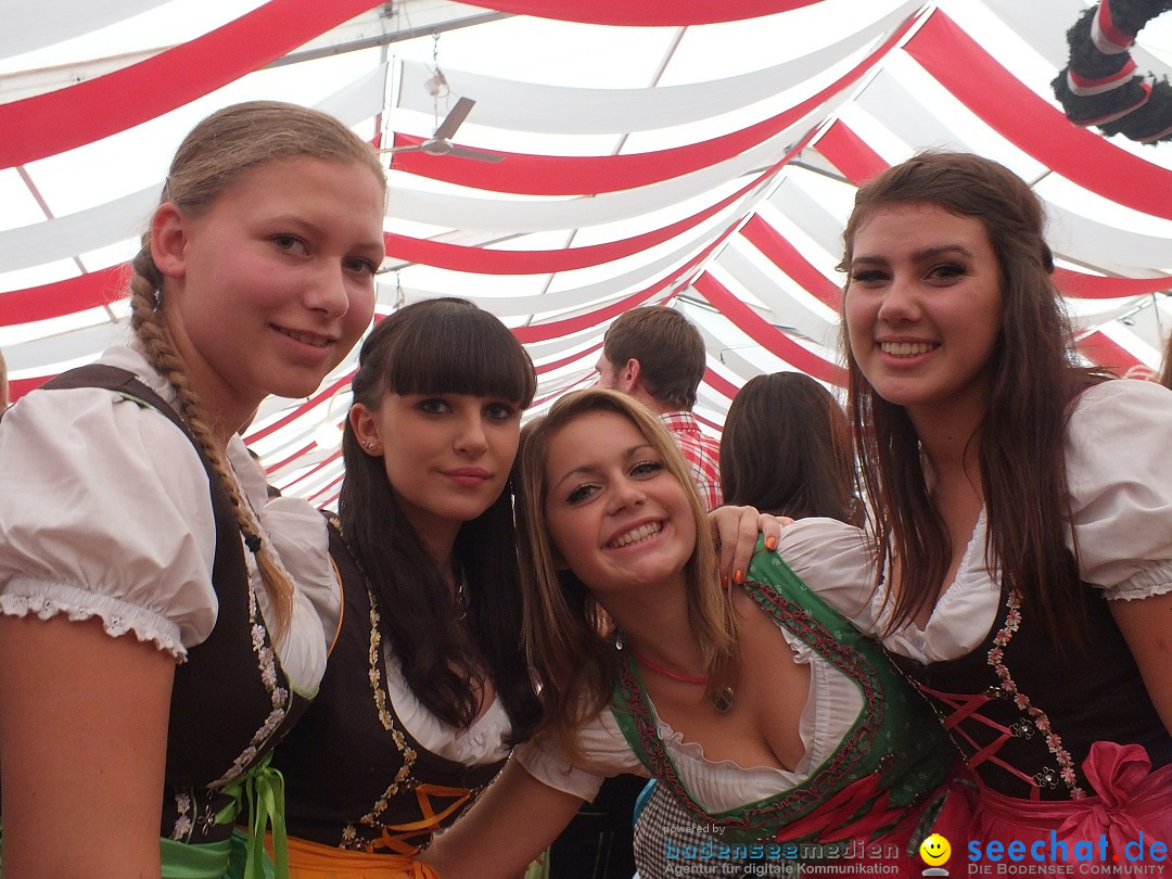 Dirndl-Weltrekord: Bad-Schussenried am Bodensee, 04.10.2014