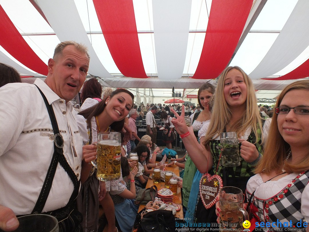 Dirndl-Weltrekord: Bad-Schussenried am Bodensee, 04.10.2014