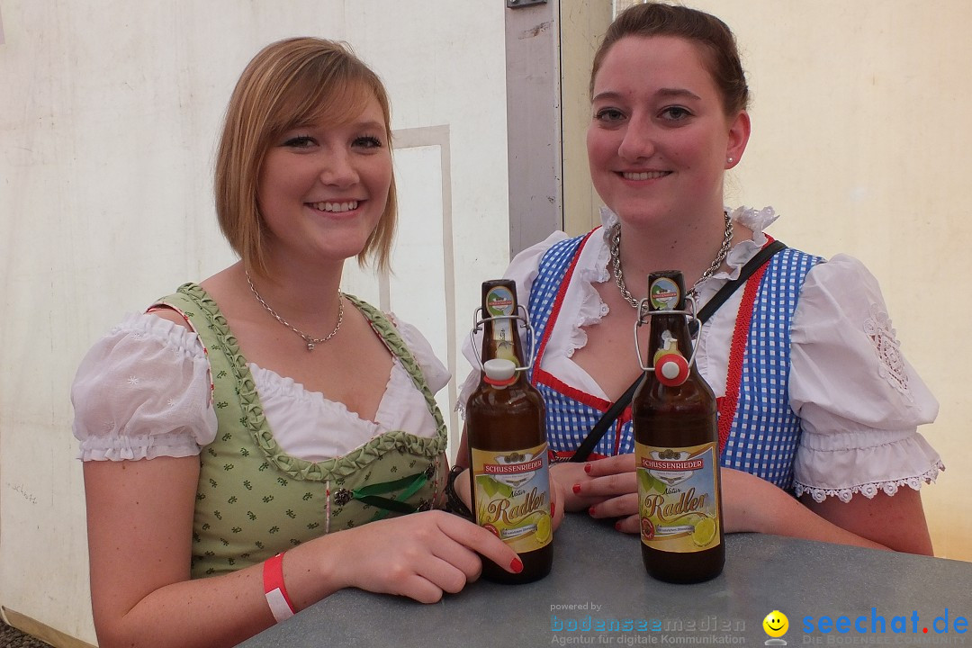 Dirndl-Weltrekord: Bad-Schussenried am Bodensee, 04.10.2014