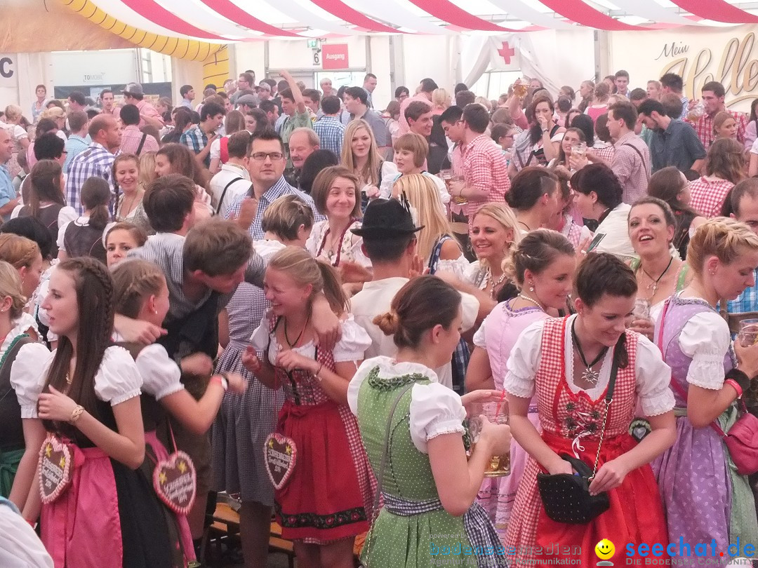 Dirndl-Weltrekord: Bad-Schussenried am Bodensee, 04.10.2014