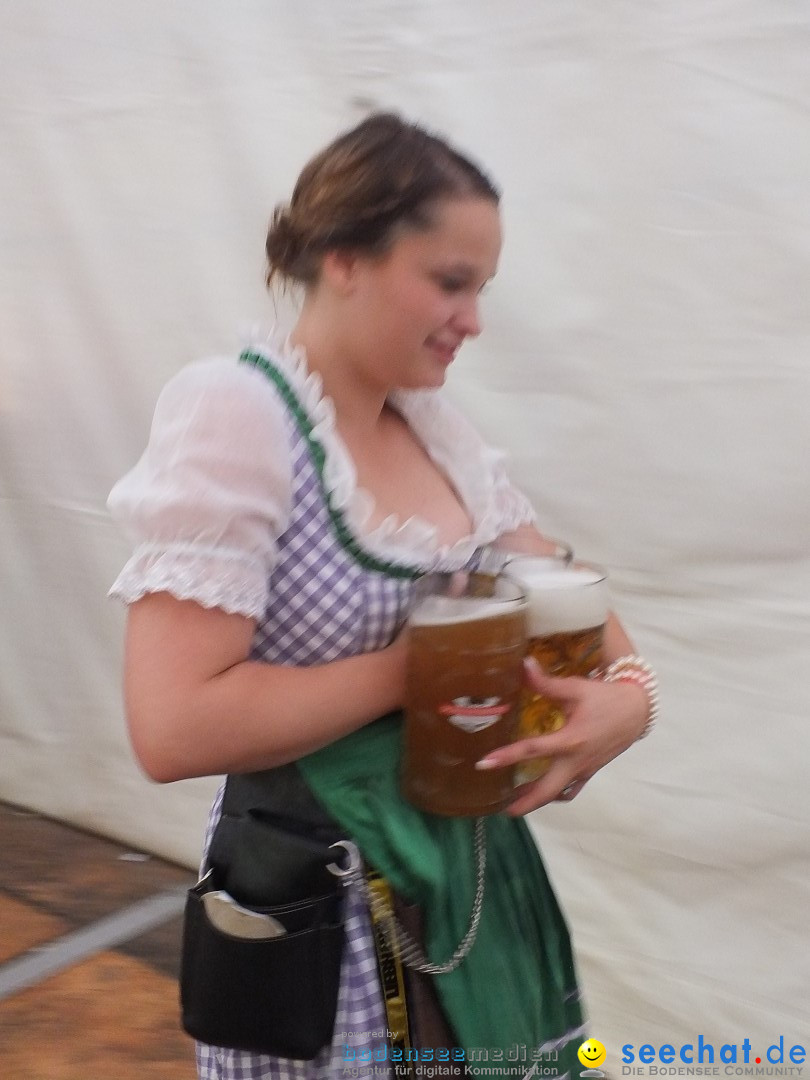 Dirndl-Weltrekord: Bad-Schussenried am Bodensee, 04.10.2014