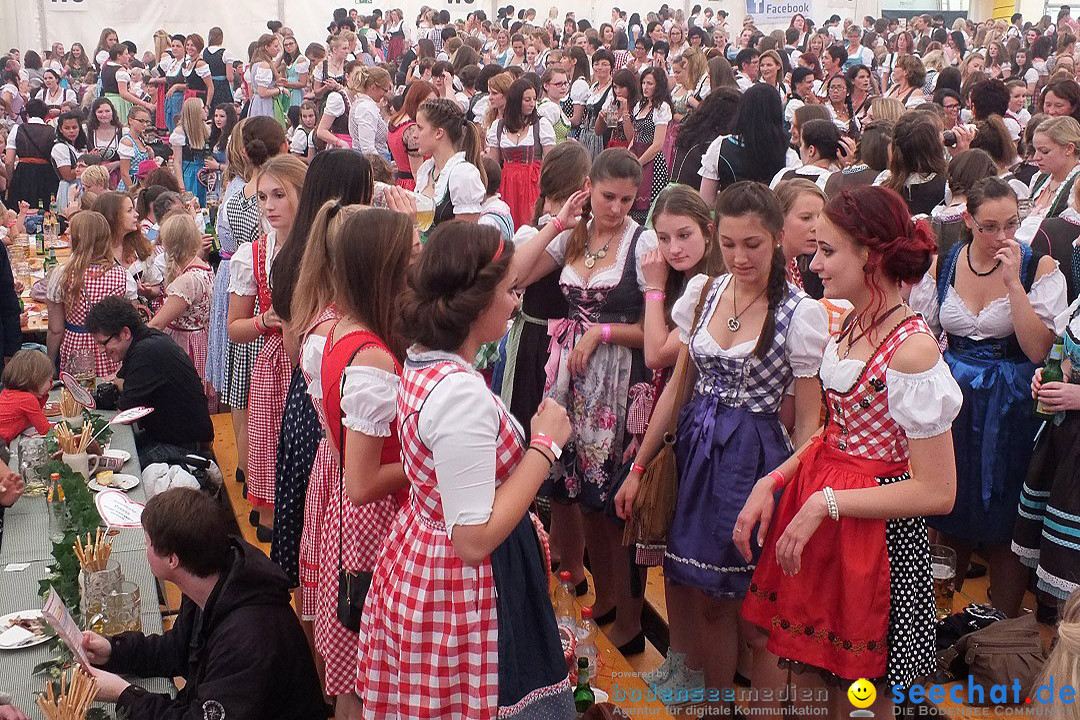 Dirndl-Weltrekord: Bad-Schussenried am Bodensee, 04.10.2014