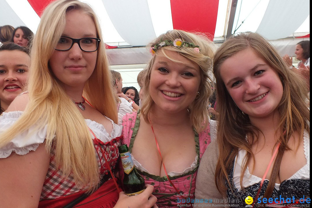 Dirndl-Weltrekord: Bad-Schussenried am Bodensee, 04.10.2014