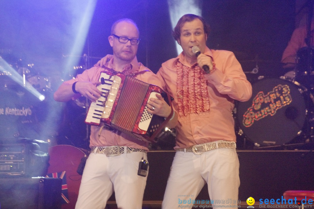 Benefizkonzert: Glasperlenspiel und Papis Pumpels: Stockach, 23.12.2014